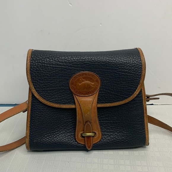 Vintage Dooney and Bourke A3 series Essex Bag   All Weather Leather Crossbody - Picture 1 of 11